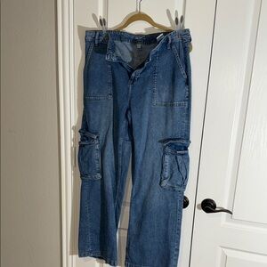 Women’s Cargo Wide Jeans